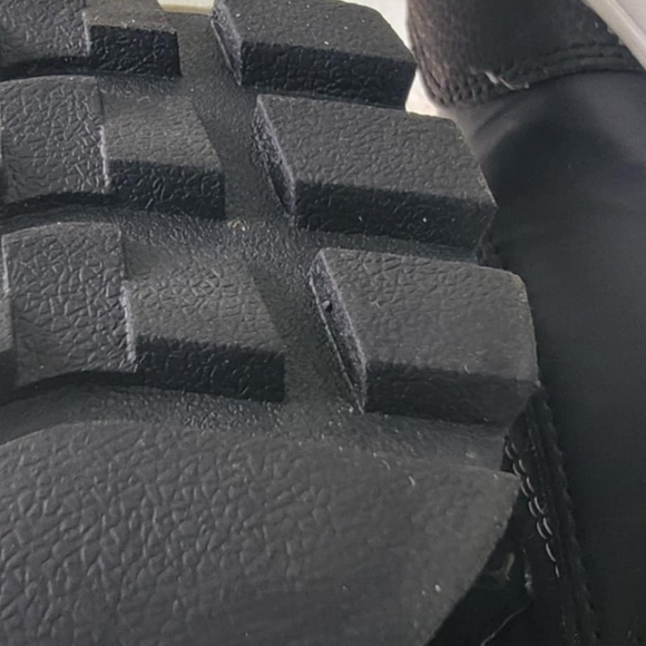 Wonder Nation Black Winter Boots for Women - Picture 5 of 6